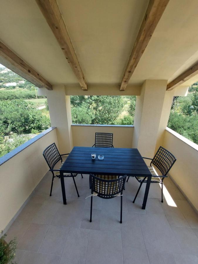 Novouredeni Apartman Marko Mundanije Dış mekan fotoğraf